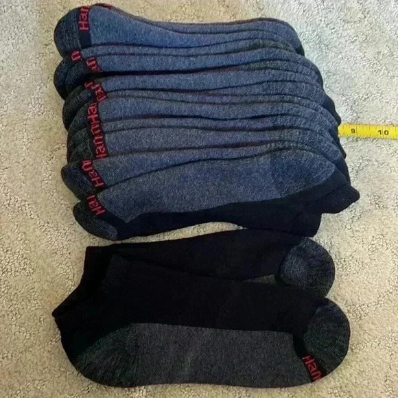 Hanes low cut max cushion black socks 8 pairs men’s NWOT - Picture 2 of 5